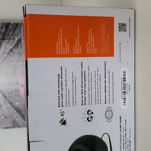 Creative Pebble V2 - Minimalistic 2.0 USB-C Powered Desktop Speakers - Picture 3 of 5